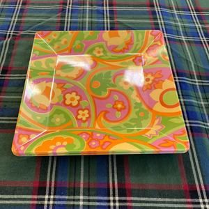Pair of Cute Old‎ Stock K-Mart Orange Floral 8" Square Plastic Plates
